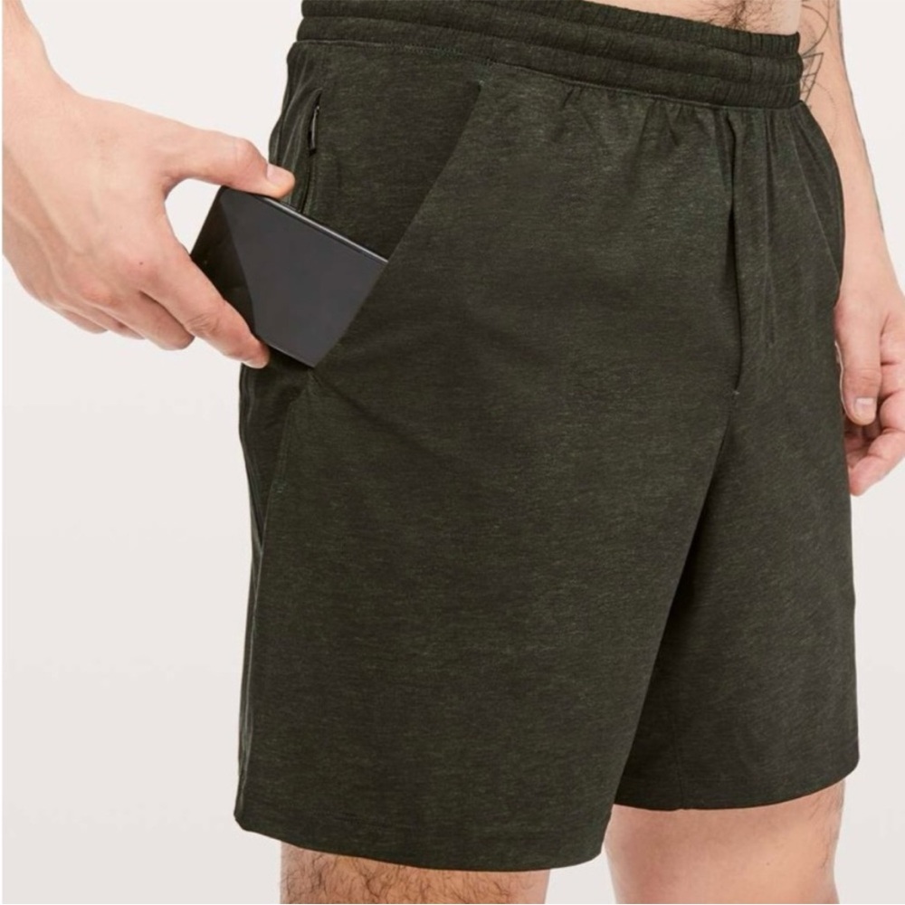 Lululemon Pace Breaker 9” shorts